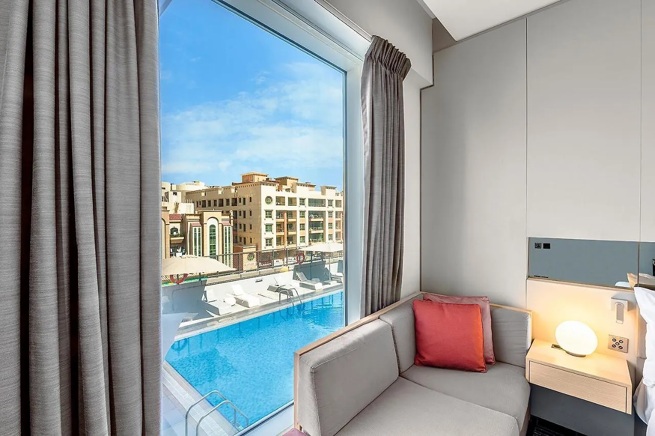 Studio M Arabian Plaza Hotel & Hotel Apartments Dubaï