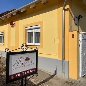 Princess Vendeghaz Pensjonat Eger