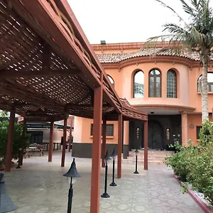 yazeed-naji-villa.jeddahhotels.net/