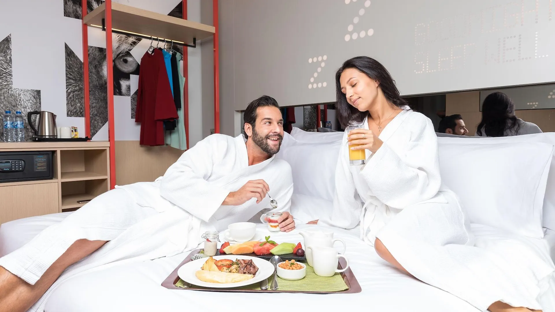 Studio M Arabian Plaza Hotel & Hotel Apartments Dubai 3*,